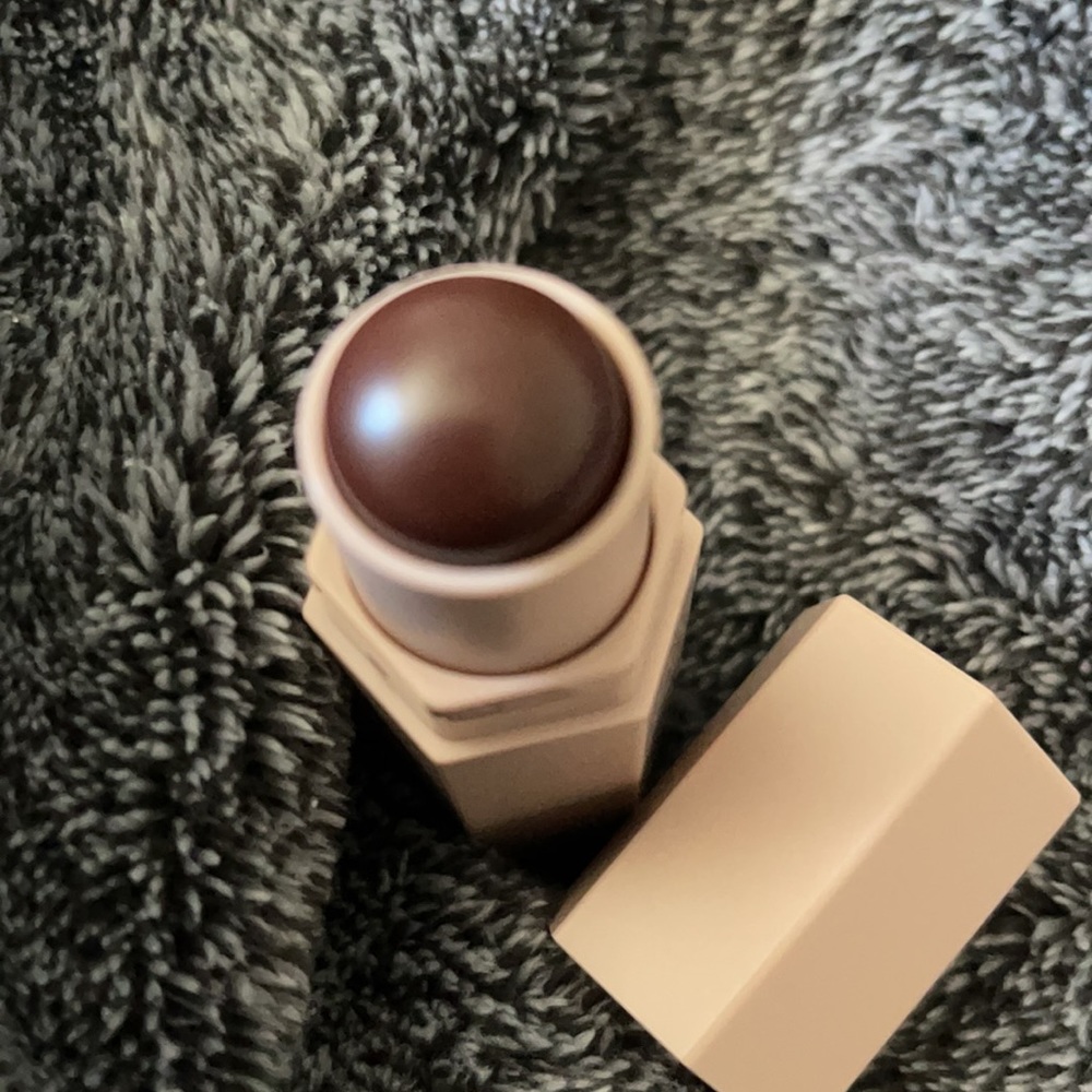 Fenty Ebony Match Stix Matte Contour Skinstick - Picture 5 of 5